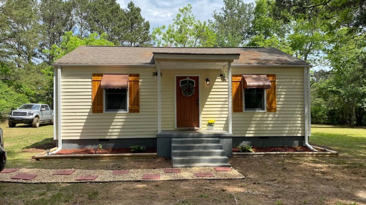 Griffin Cottage | The Cottage at Refuge Ranch - Country Paradise!