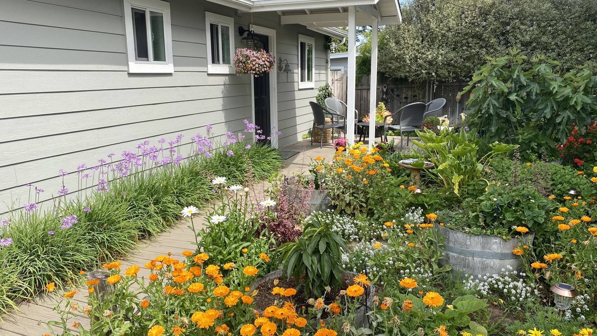 Morro Bay Cottage | The Cottage-Cozy-Peaceful-Private Garden Easy walk Downtown & the Embarcadero