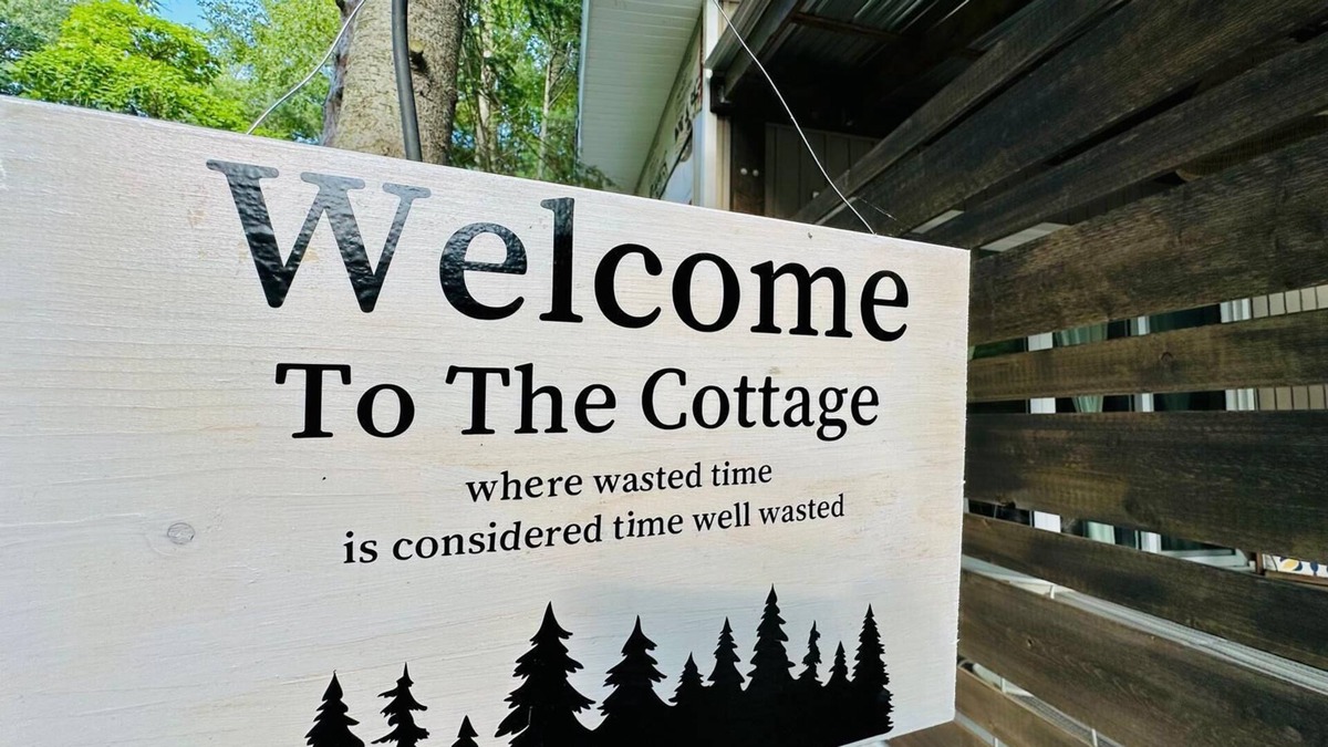 Wasaga Beach House | The Cottage Experience