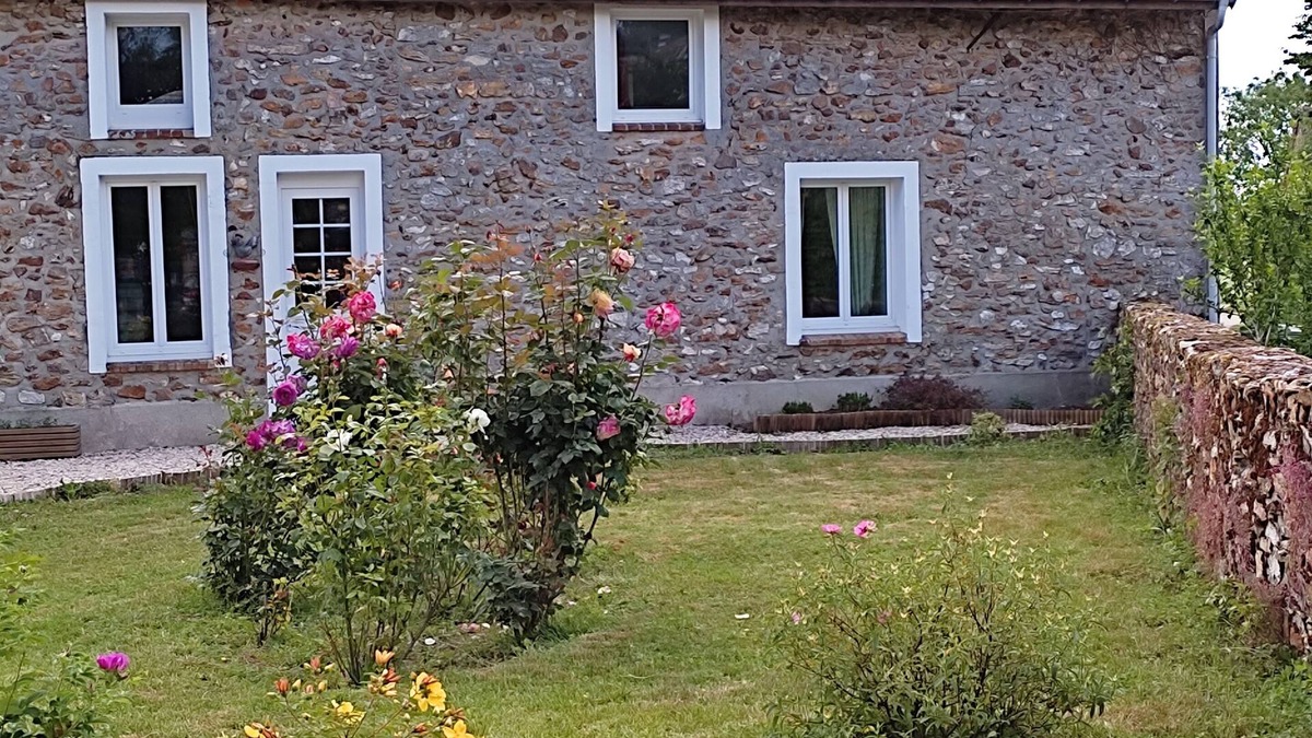 Montolivet House | the cottage of aulnettes