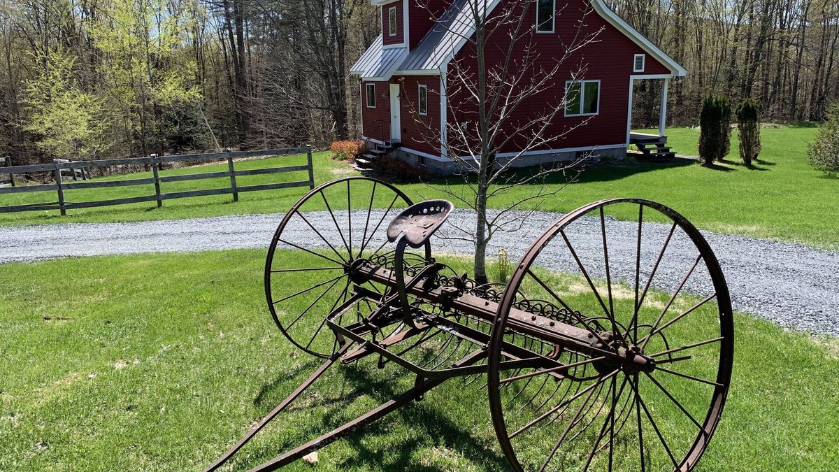 Reading Cottage | The Cottage on private gated 400 acre Reading Farms Estate