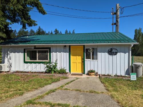 Yellow Point House | The Cottage on the Farm