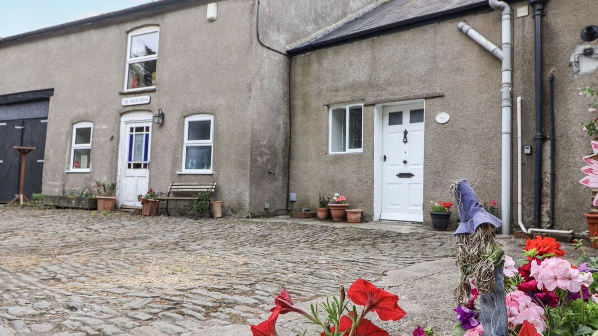 Kenn Cottage | THE COTTAGE, pet friendly, character holiday cottage in Clevedon
