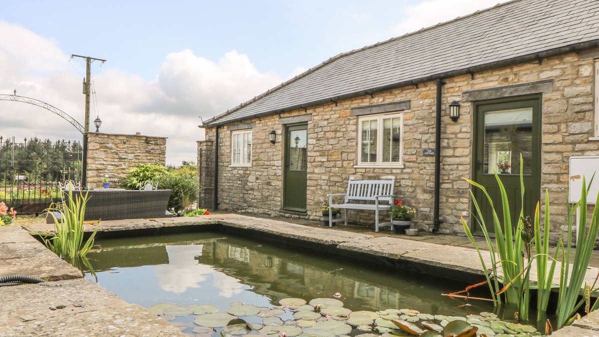 Scawton Cottage | THE COTTAGE, pet friendly in Thirsk