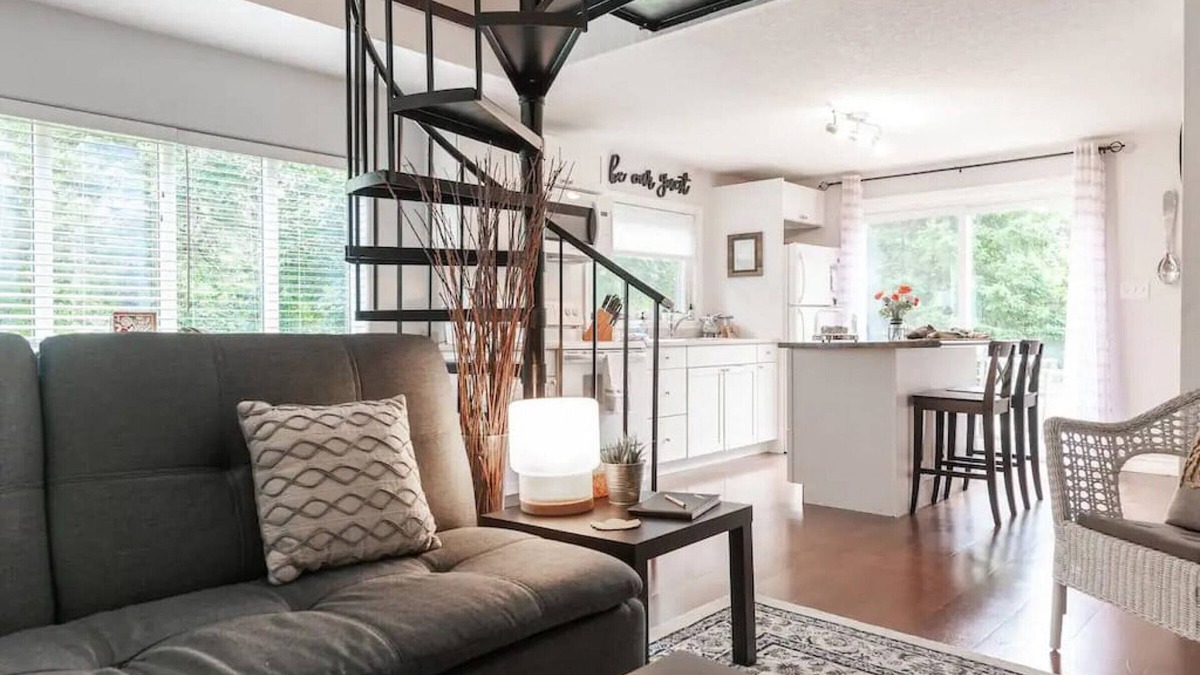 Waterloo House | The Cottage - Secluded Gem in the City