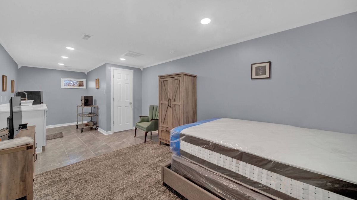North Chesterfield Apartment | The Cottage Studio Unit 7 with WiFi and AC in lovely Richmond