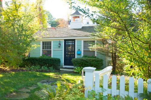 Kennebunkport Resort | The Cottages at Cabot Cove