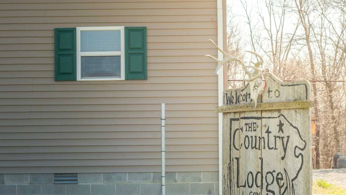New Haven Cabin | The Country Lodge-Southern Illinois Getaway