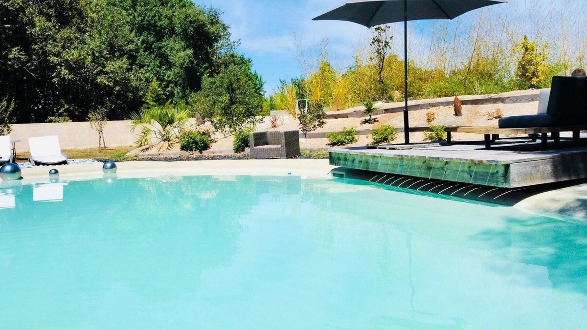 Merignac House | The countryside and well-being in the city with Piscine lagon