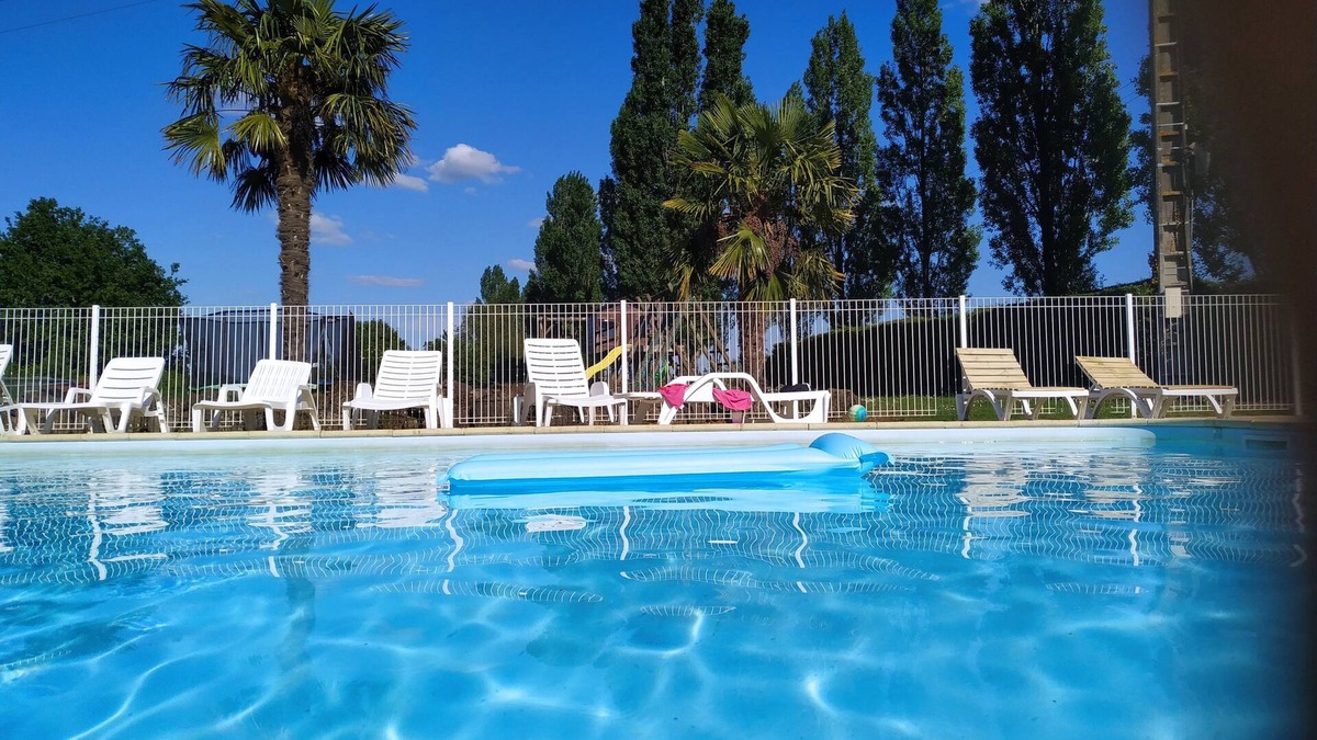 Monsireigne Cottage | The Courtyard Cottage Gite 25kms Parc Puy du Fou