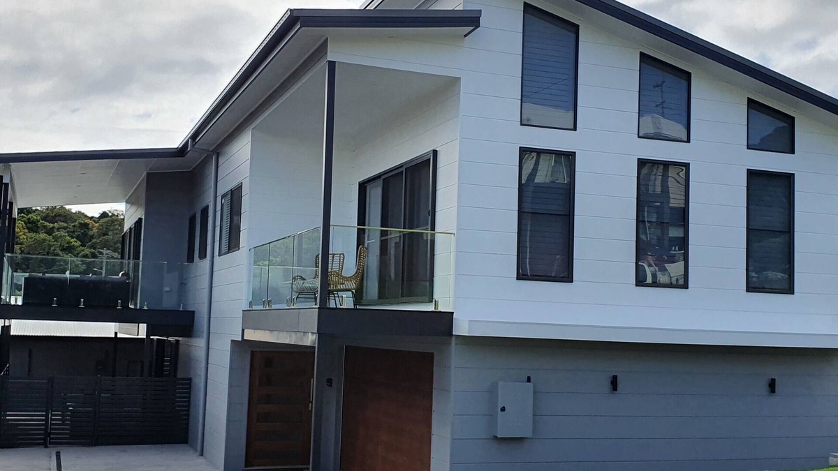 Black Head House | The Cove 3 - Cool and inviting coastal property