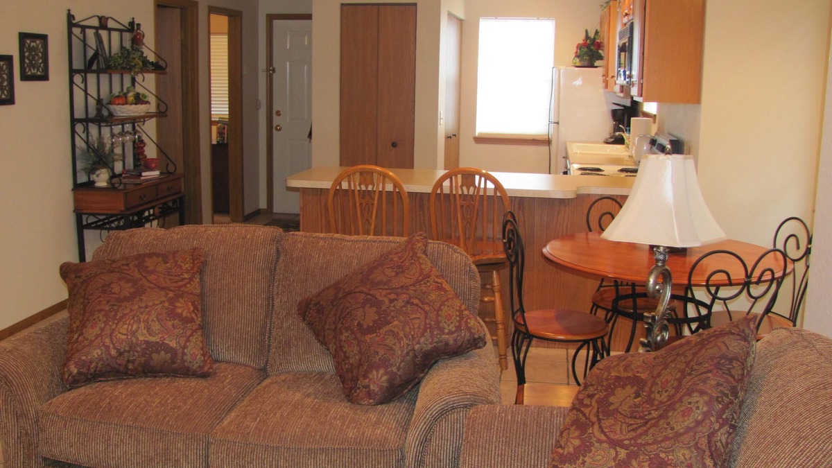 Indian Point Condo | The Cove on Indian Point next to Silver Dollar City! Beautiful View! Walk-In!