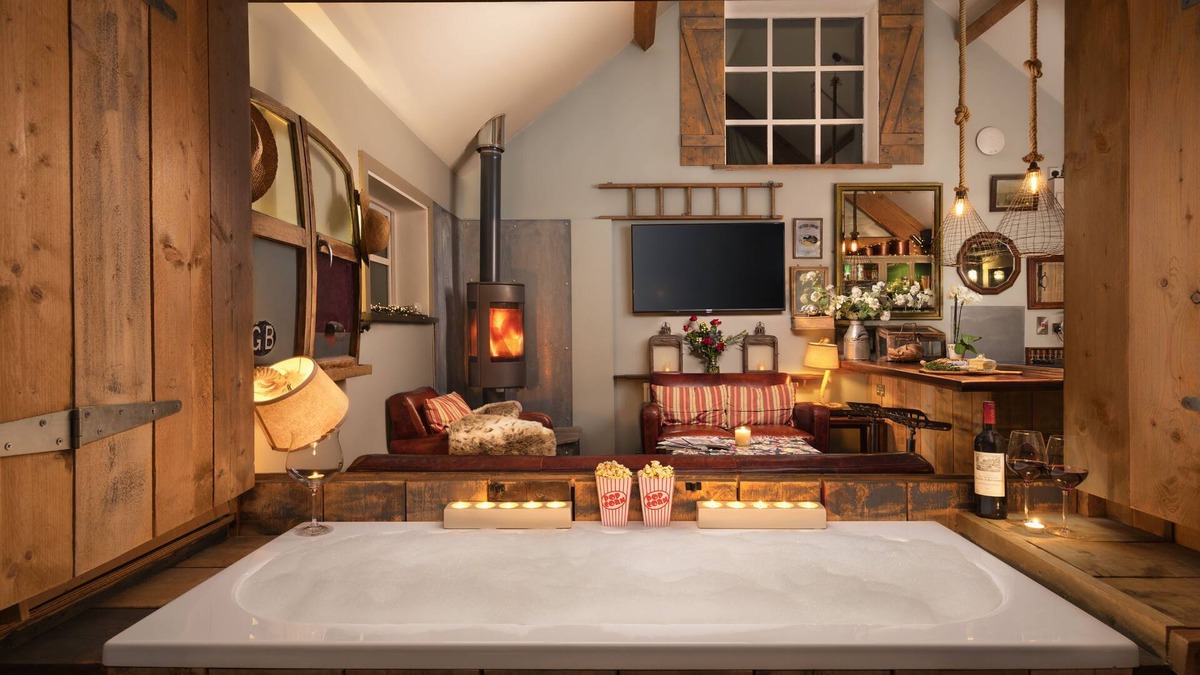 Nantwich Apartment | The Cowshed 5* Barns