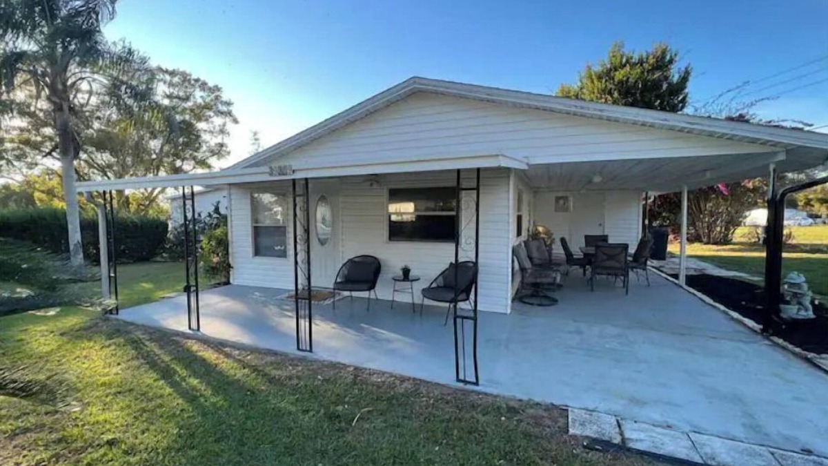 Zephyrhills House | The Cozy Bungalow Retreat