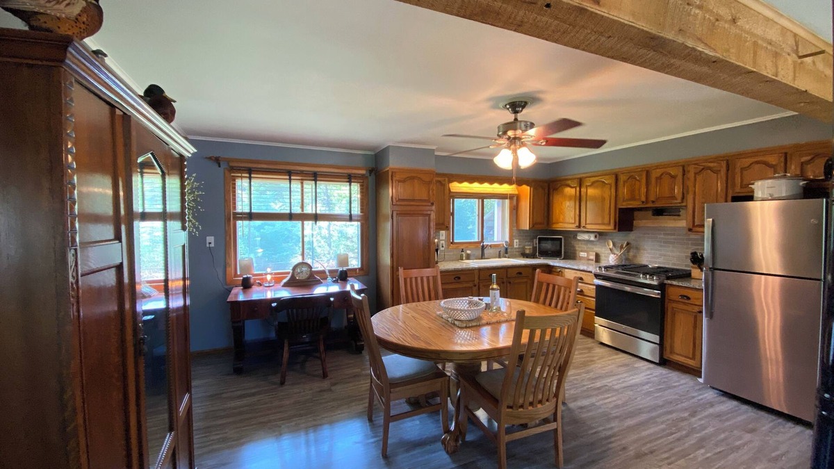 Barbeau House | The Cozy House on Neebish Island Surrounded by The St. Mary’s River