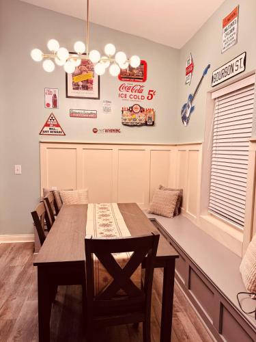 Springfield House | The Cozy Red Barn