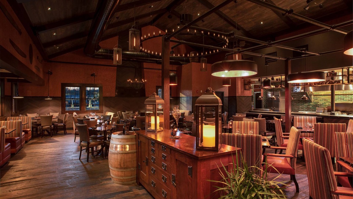 Fayetteville Hotel | The Craftsman Inn & Suites