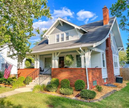 Perrysburg House | The Craftsman Uptown - Walk to Shops & Eats