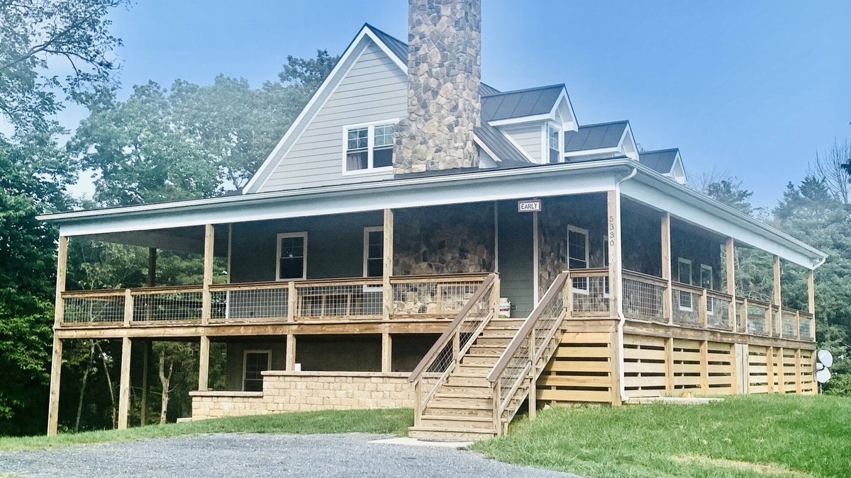 Linville House | The Creekside- 10 mins from Harrisonburg