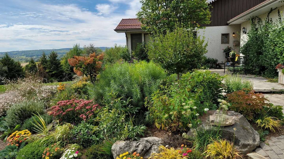 Creemore House | The Creemore Retreat, A Private, Natural Wonderland