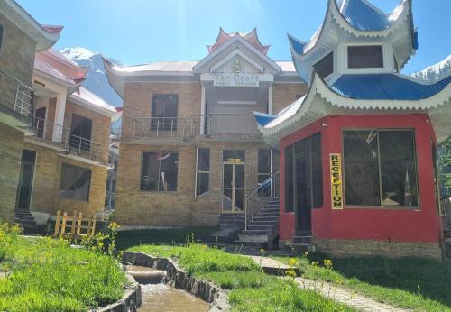 Kohistan Hotel | The Croft Family Cottages
