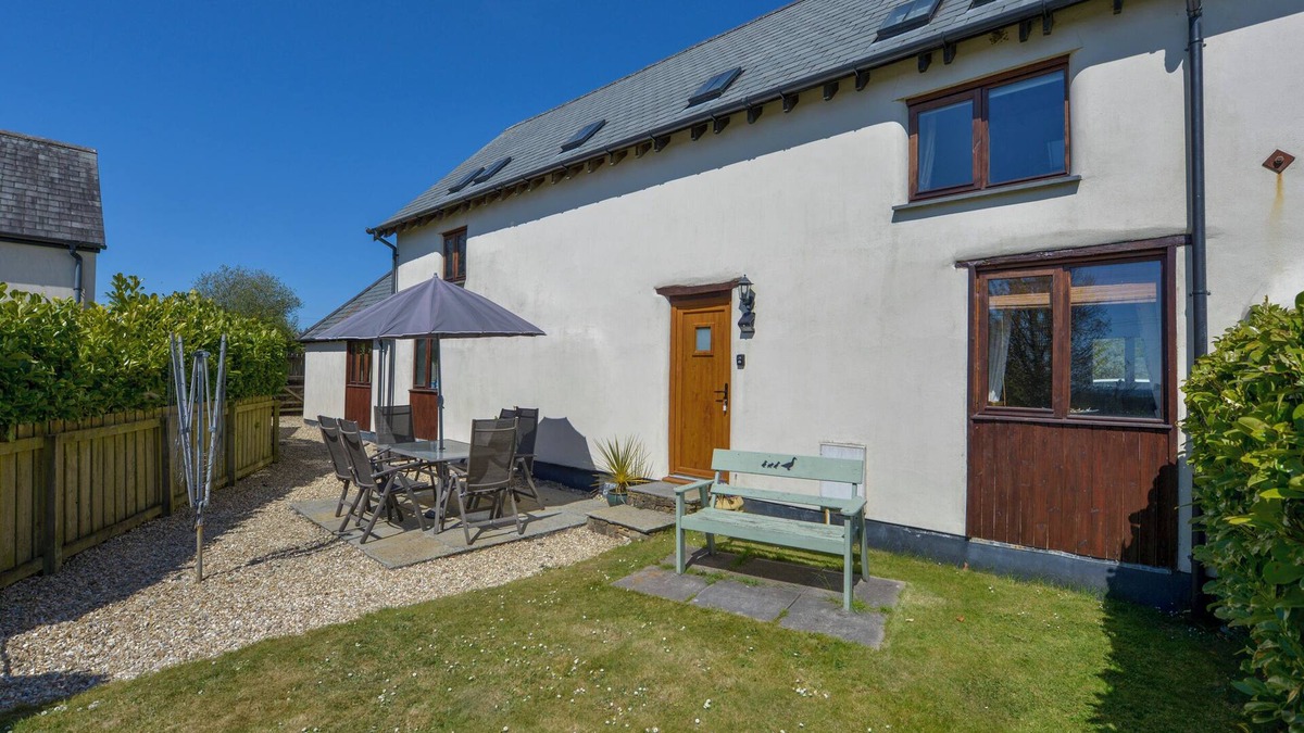 Holsworthy House | THE CROFT, pet friendly, with a garden in Holsworthy