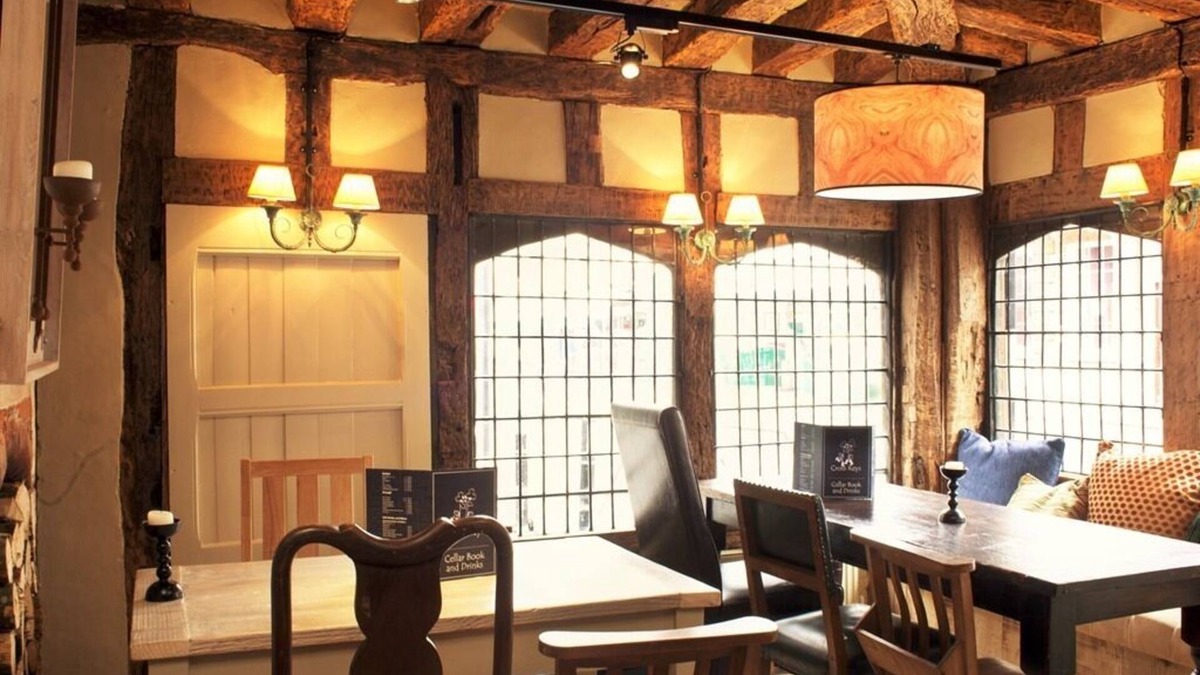 Saffron Walden Hotel | The Cross Keys