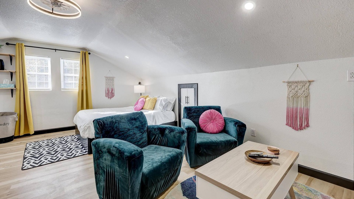 Webb City Apartment | The Crow's Nest: Executive Loft