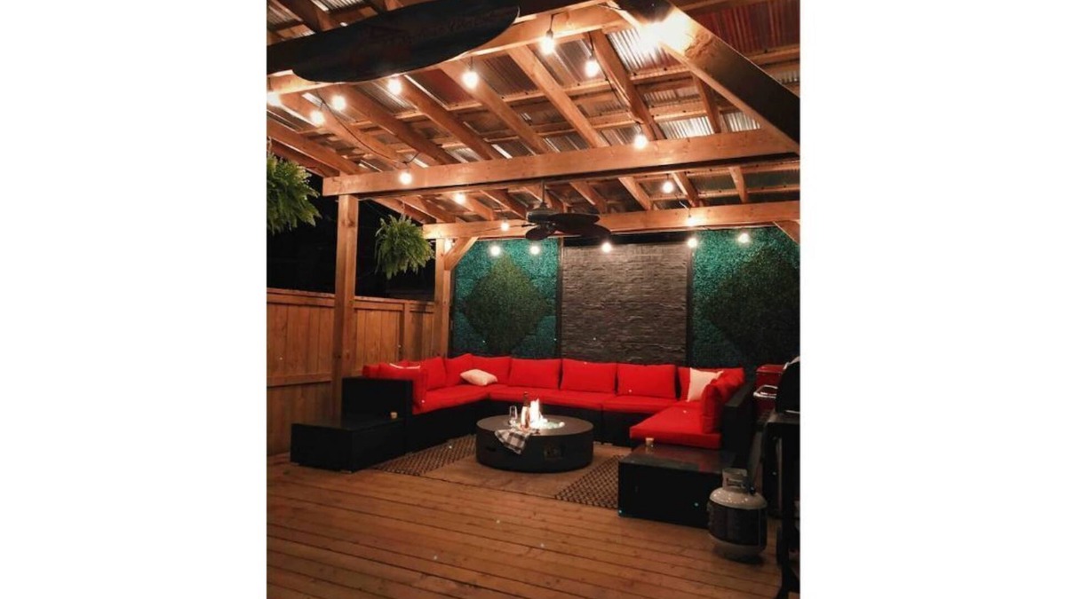 Crystal Beach House | The Crystal Breeze Cottage *Now with A/C for 2023