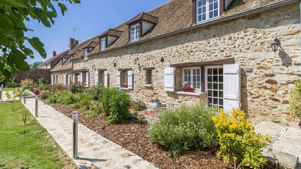 Petit Moisenay House | The Cupid Suite - Domaine des Trois Châteaux