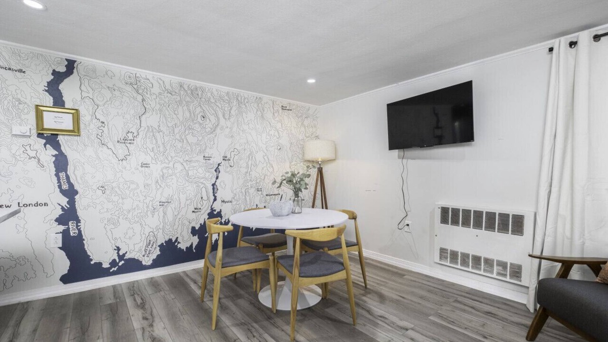 Old Mystic Apartment | The Cutler 1-bedroom · Near Mystic, Casinos + USCGA