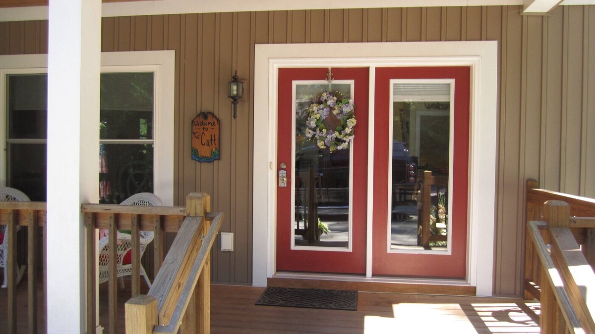 Serenity Bay House | The Cutt, Relaxing, private, lake front paradise on stunning Lake Keowee in SC.