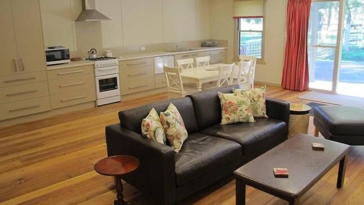 Avoca Cottage | The Dairy - a Delightful & Secluded Farmstay