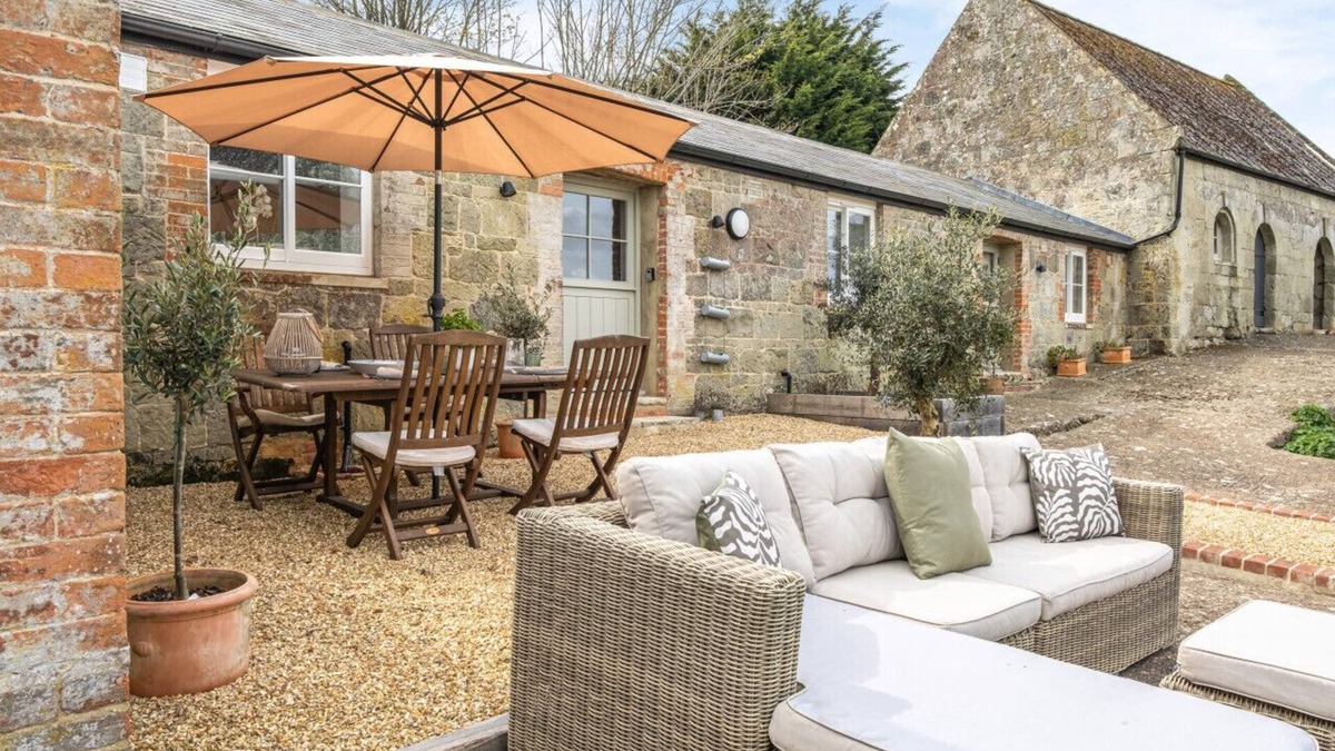 Godshill House | The Dairy - Whitwell