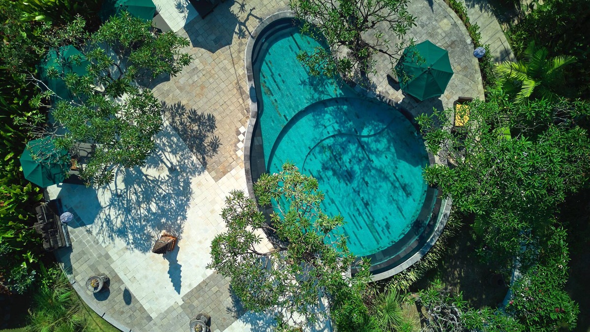 Kayu Putih Hotel | The Damai