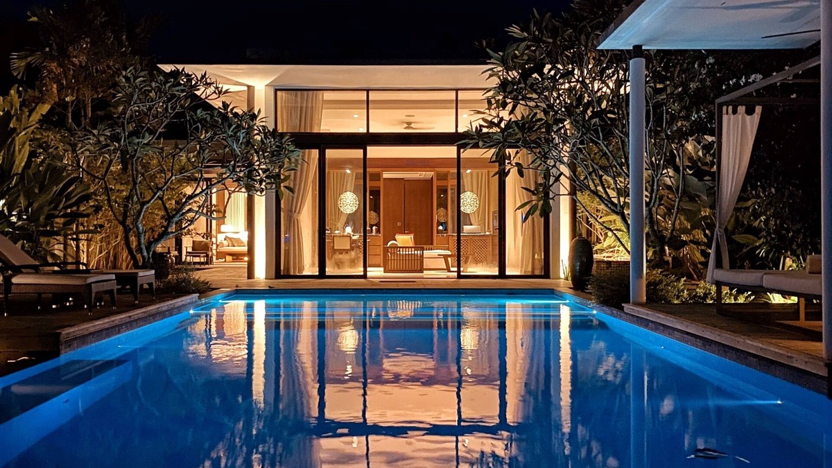 Padang Matsirat Hotel | The Danna Beach Villas - A Member of Small Luxury Hotels of the World