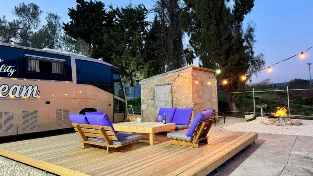 Gesher HaZiv Apartment | The Daydream Bus Hideaway