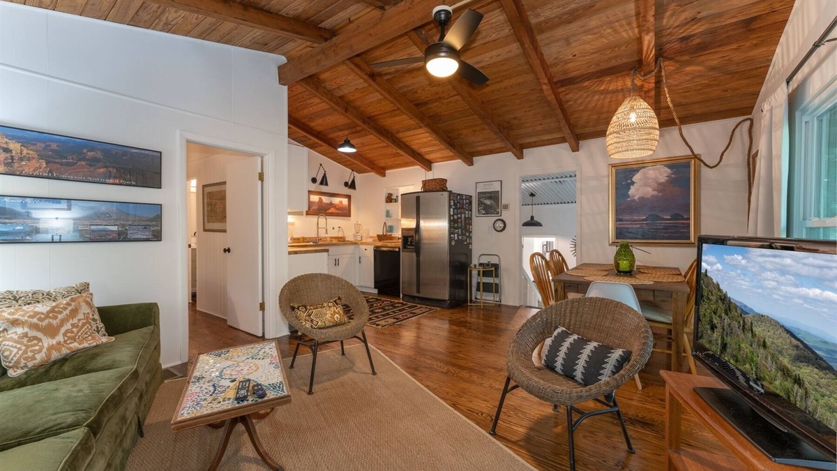 Cedar Mountain House | The Deep Forest Green Cottage | 2 Bed, 2 Bath