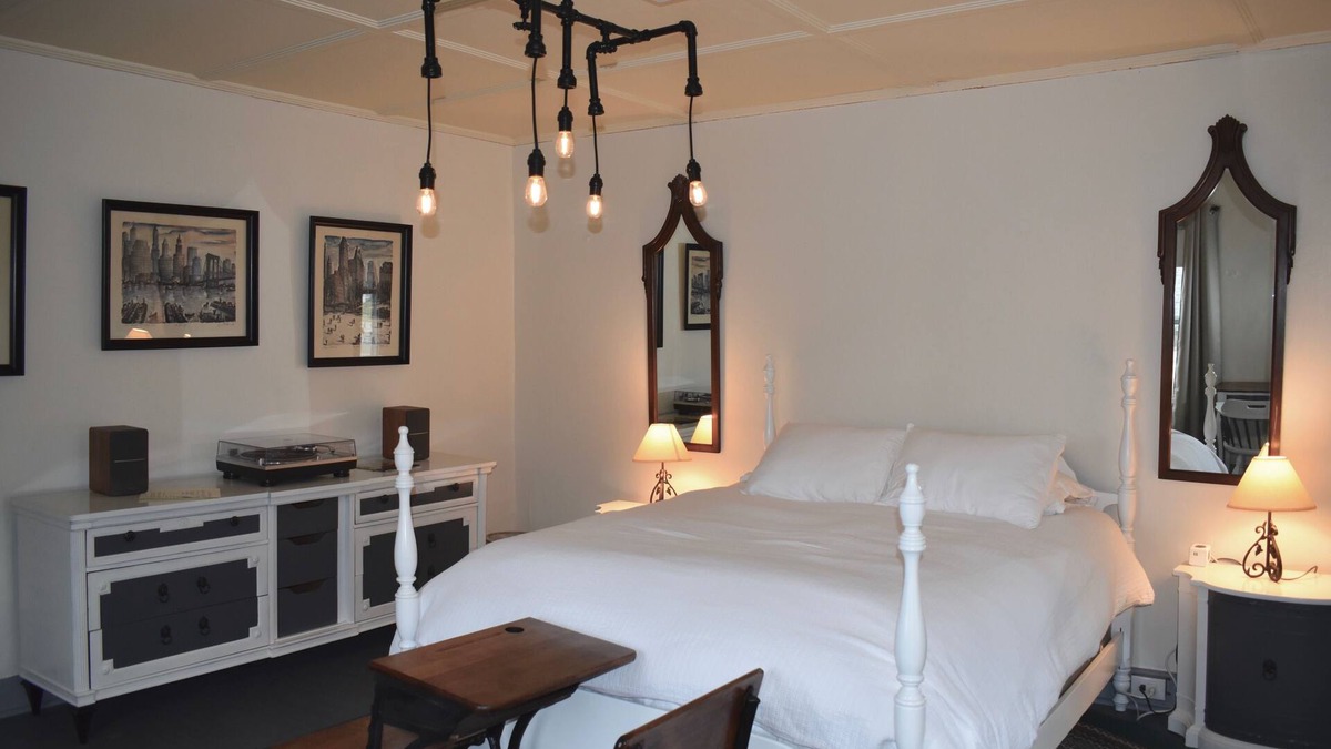 Elizabethtown Hotel | The Deers Head Inn