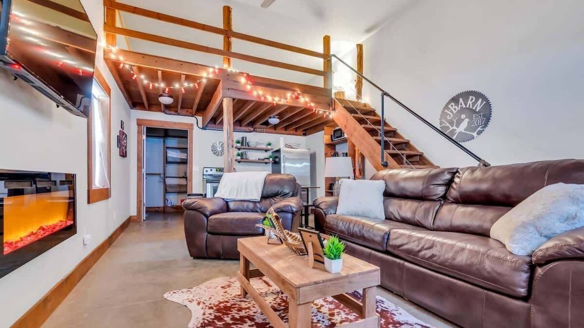 Joelton Apartment | The Den at J-Barn - Secluded Retreat
