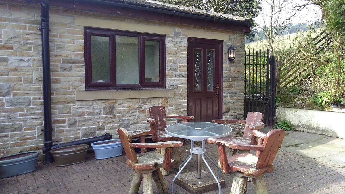 Bacup Cottage | The Den - Doals Farm - Weir, Bacup, 1 Bedroom Holiday Cottage