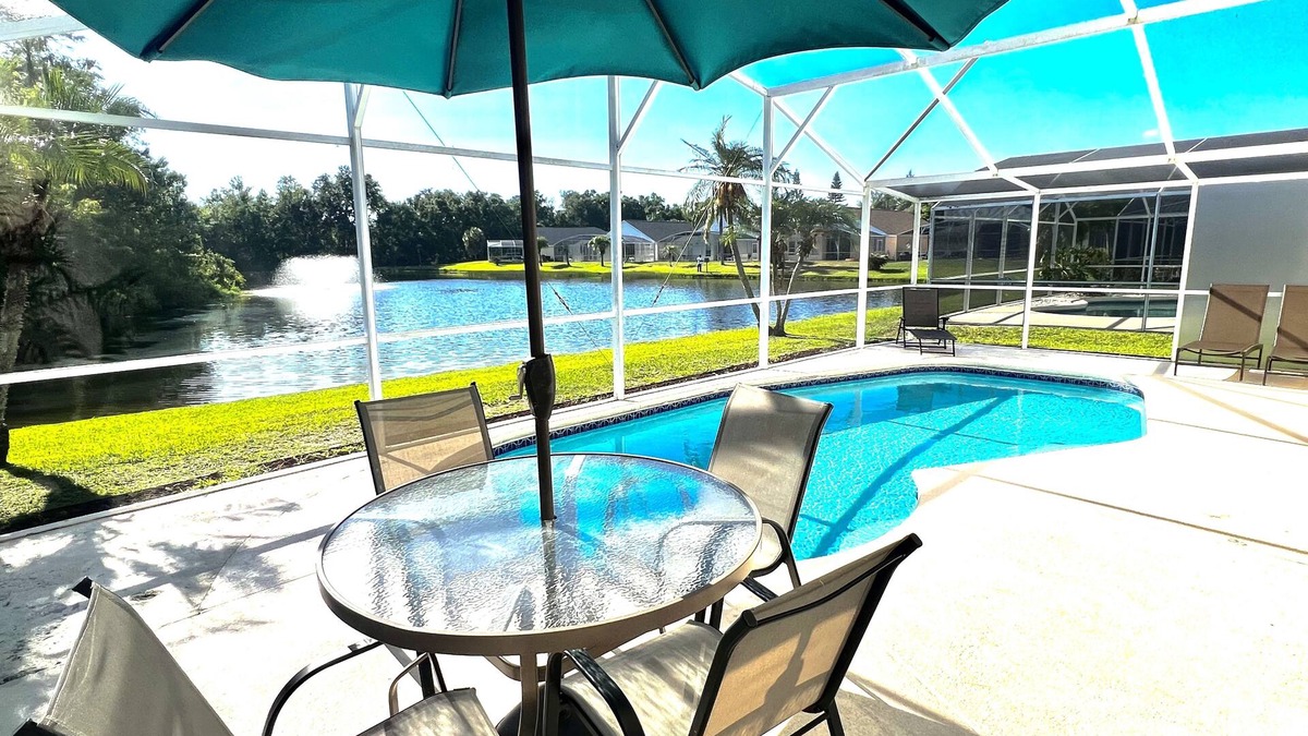 Chatham Park House | The Den! Private Pool and Pond Views, 5 Miles to Disney