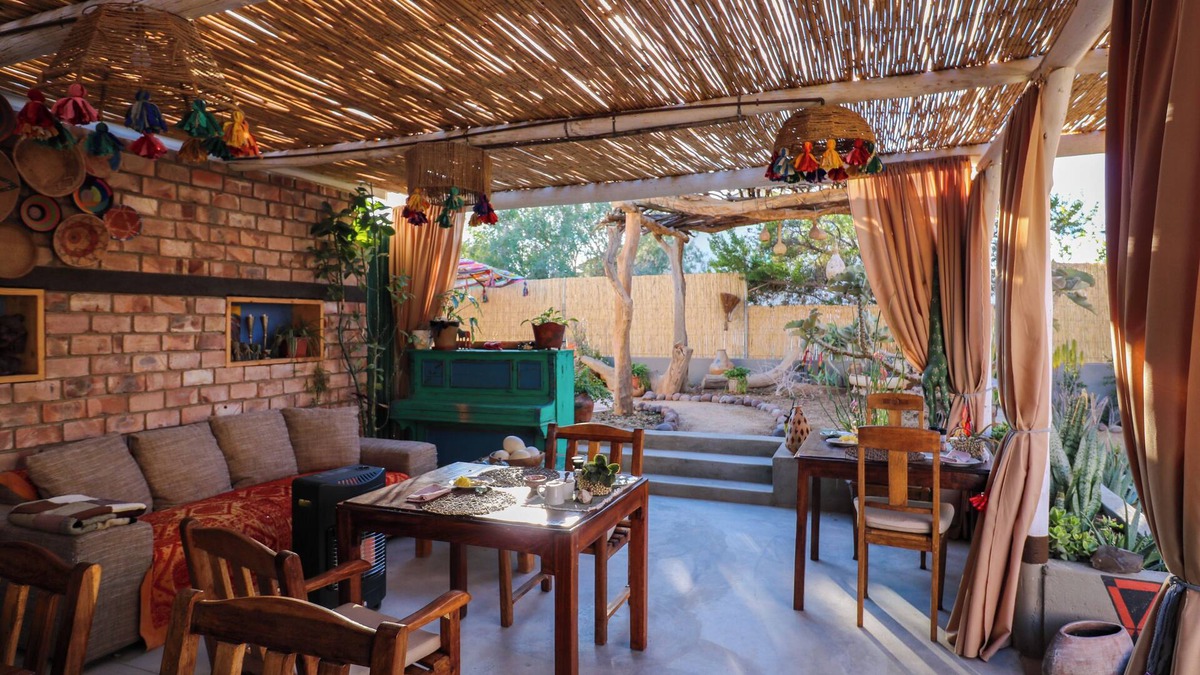 Uis Bed & Breakfast | The Desert House Bed and Breakfast