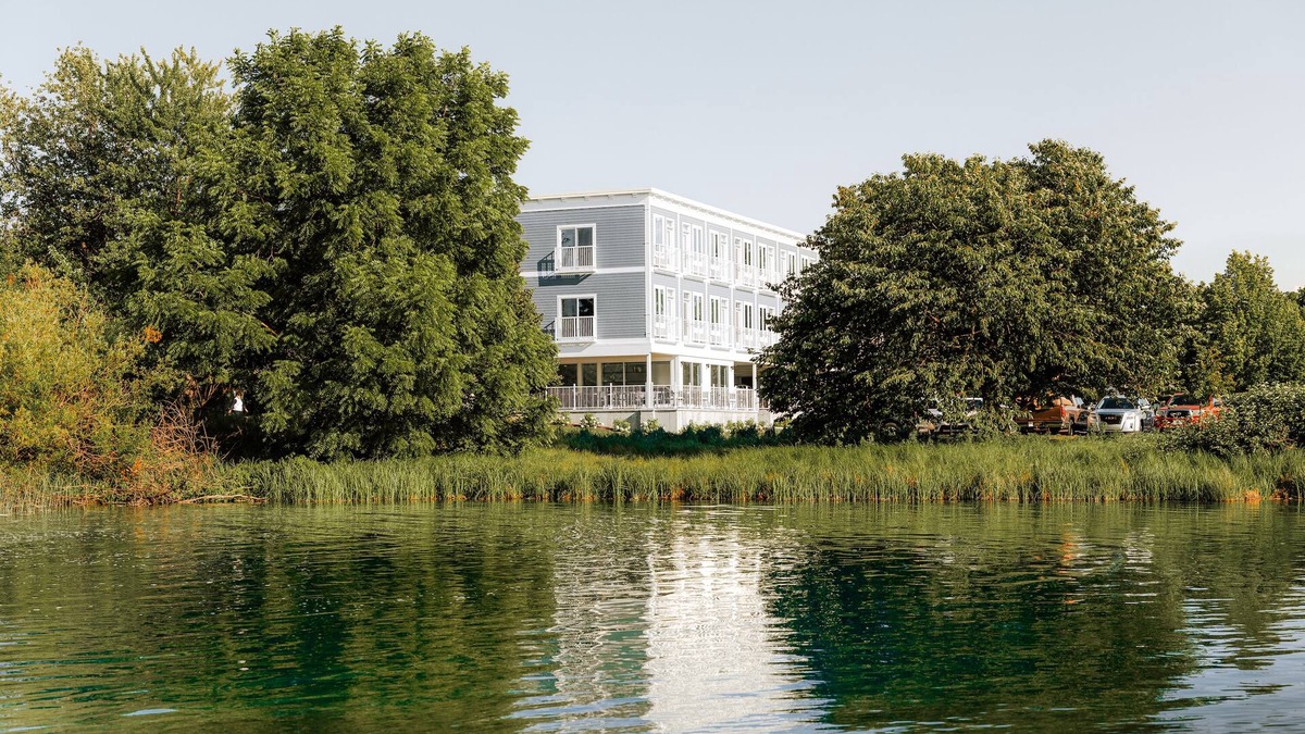 Elk Rapids Apartment | The Dexter by Kasa
