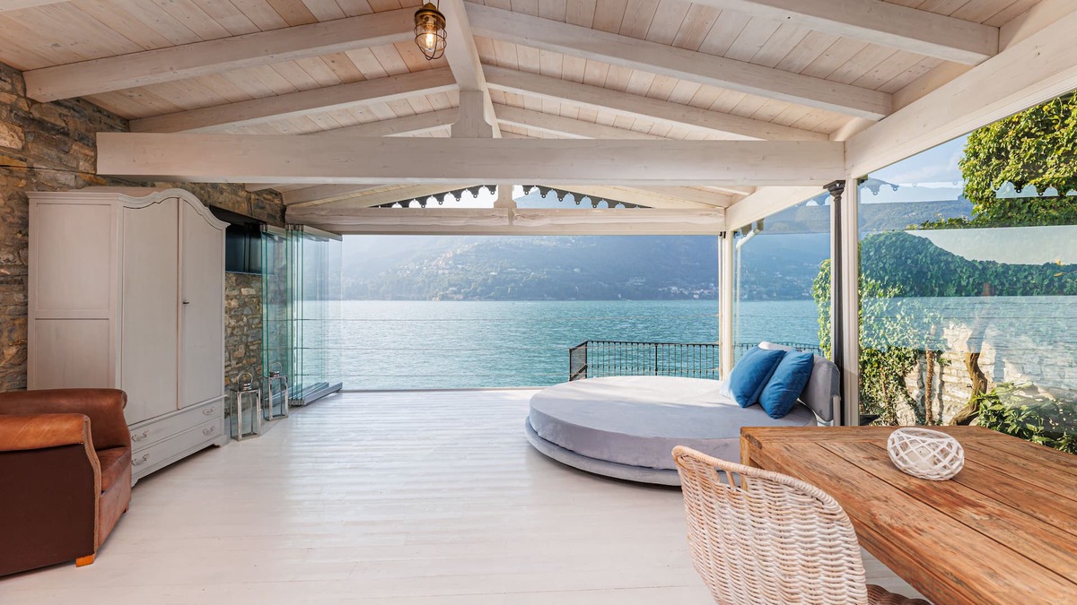 Blevio House | The dock of Villa Sardagna