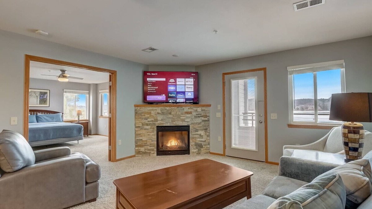 Lake Delton Condo | The Dockview on Lake Delton