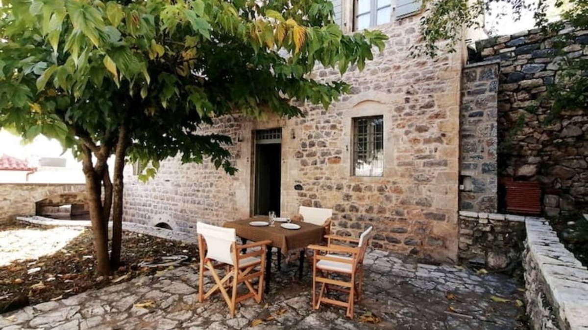 Lagadia House | The Doctor’s Mansion - Arkadia