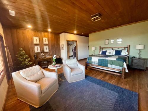 Blue Ridge Bed & Breakfast | The Dogwood Inn