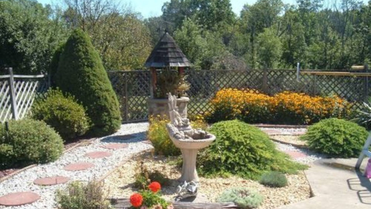 Blooming Grove Bed & Breakfast | The Dominion House Bed & Breakfast
