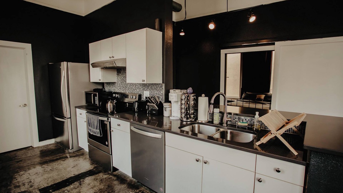 Downtown Memphis Apartment | The Downtown Bungalow Loft